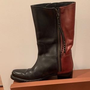 Coach boots